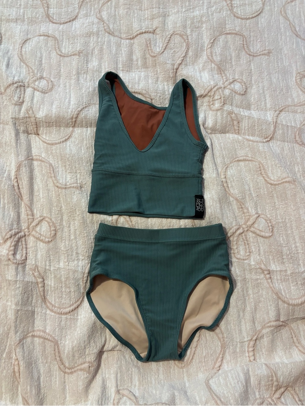 Ribbed Deep Green Tank-Style Women's tank Top and High-Waist Bottoms